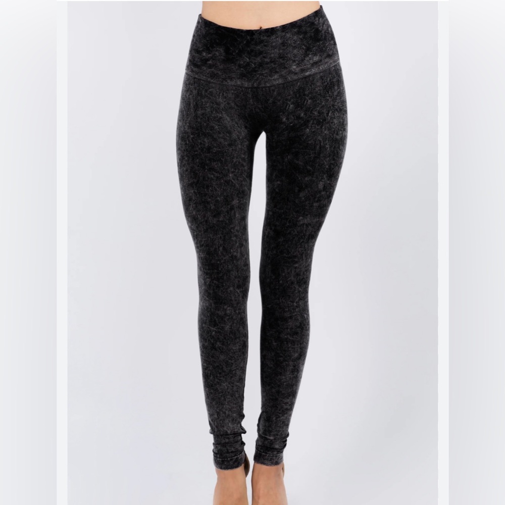 Dressed in LaLa mineral wash leggings